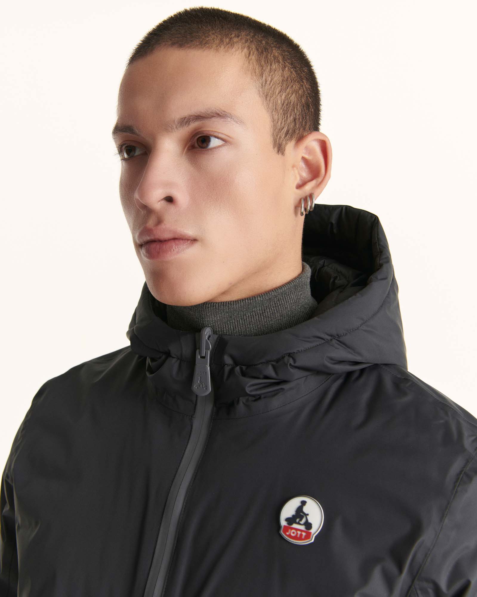 4_BERGEN_FW22MJAC11-999_12.jpg