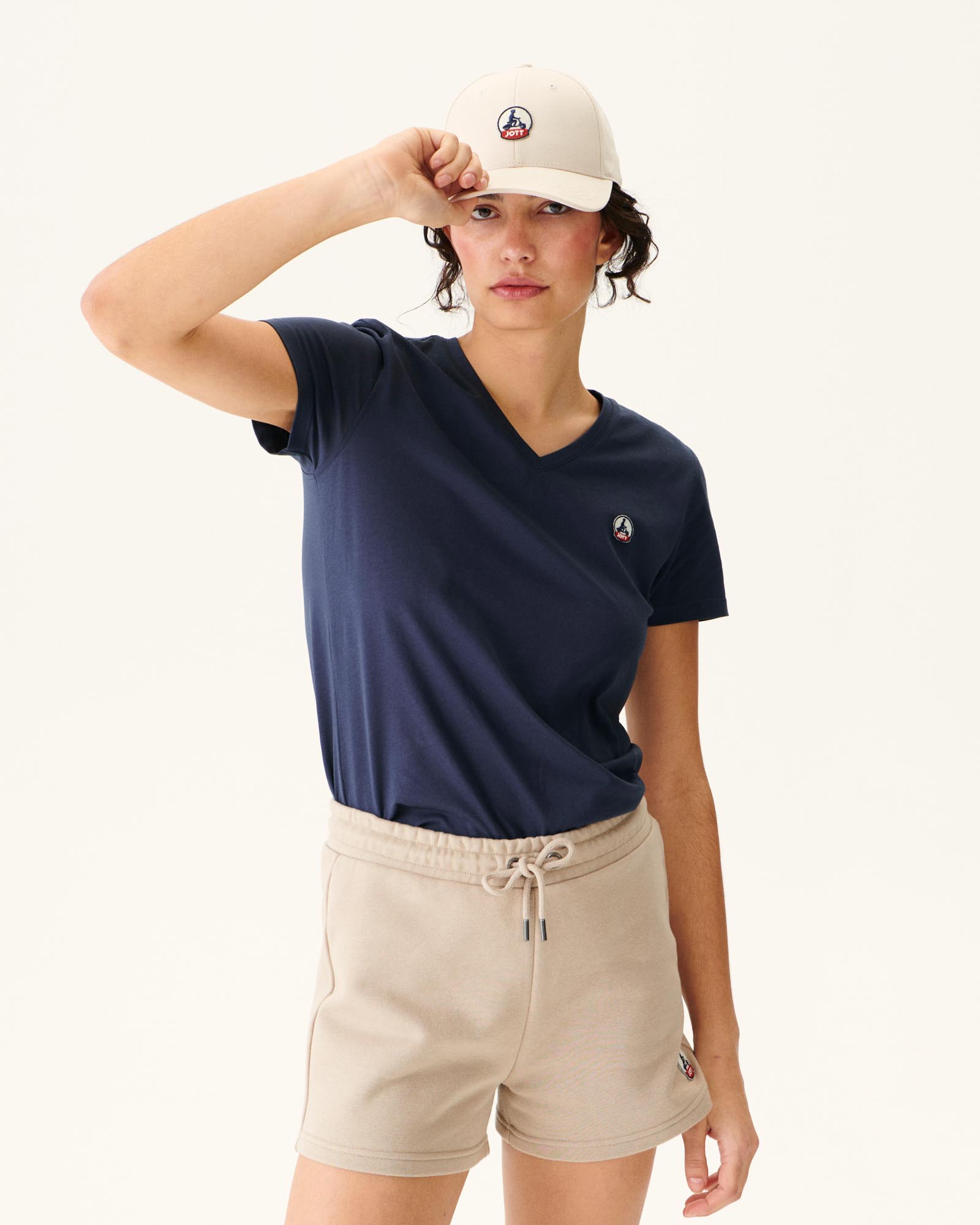 2_BARCELONA_SS23WSHO10-804_11.jpg