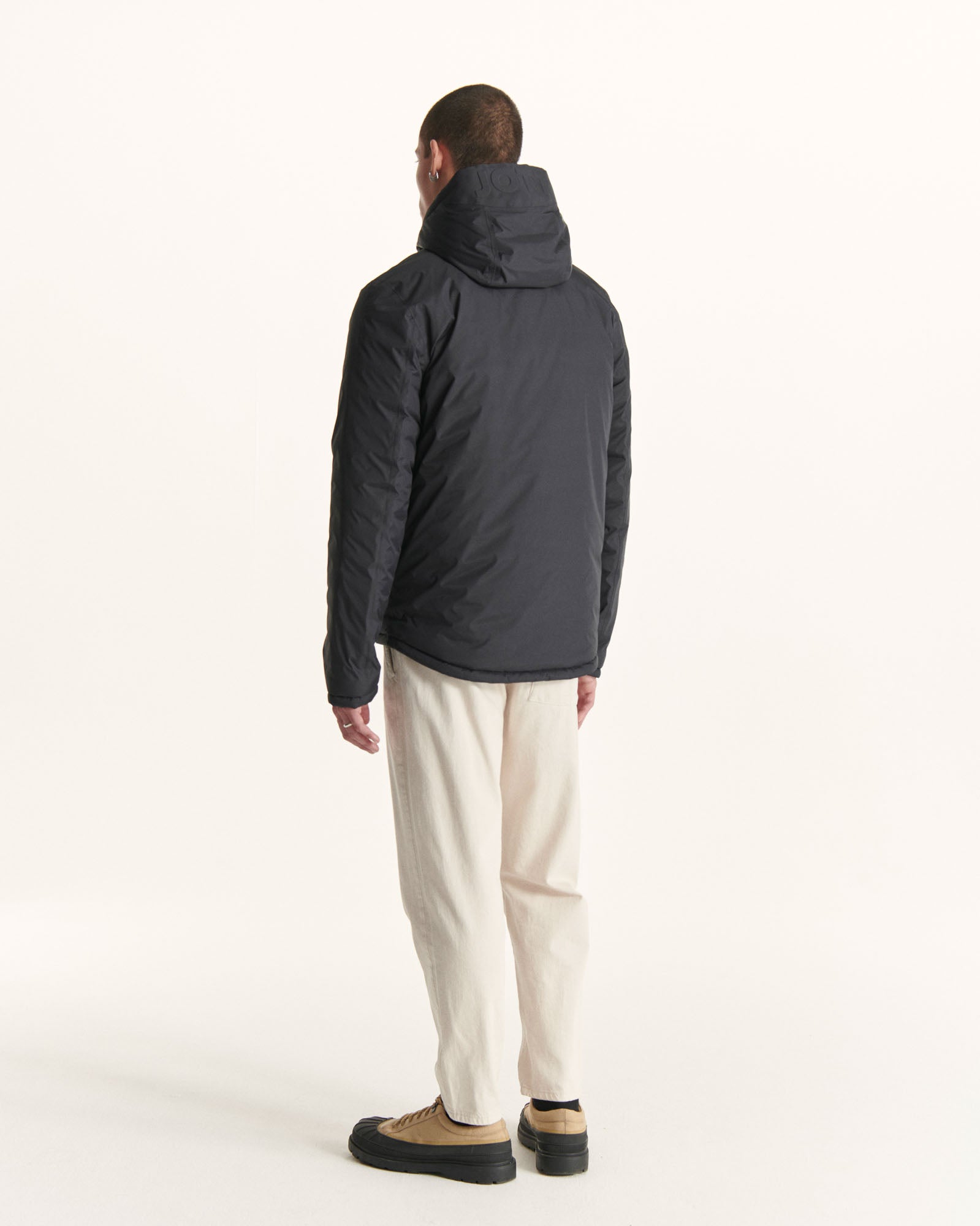 5_BERGEN_FW22MJAC11-999_13 1.jpg