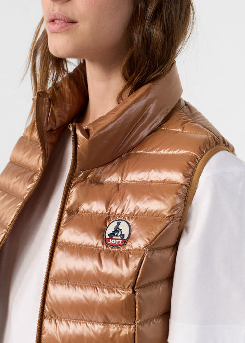 Lightweight sleeveless down jacket Shiny Brown sugar Seda - JOTT UK - 3