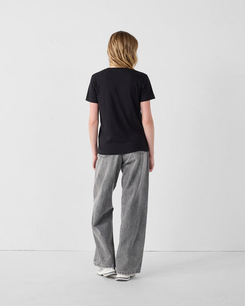 T-shirt col V Black Sofy - JOTT UK - 4