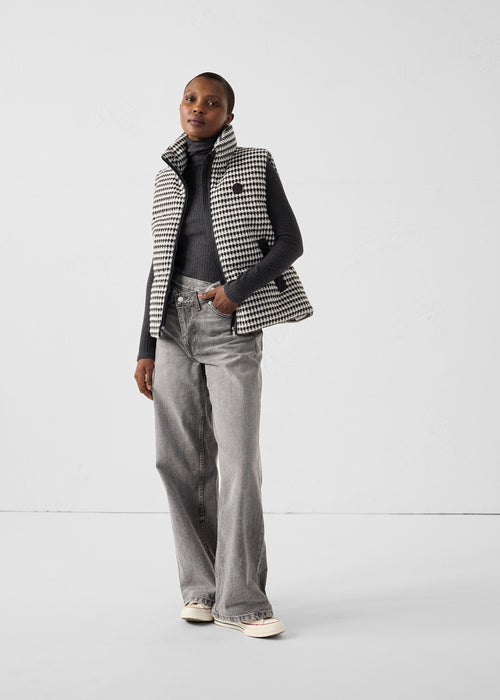 Great Cold puffer jacket Sleeveless Natural/Black Atsuma Multico - JOTT UK - 3