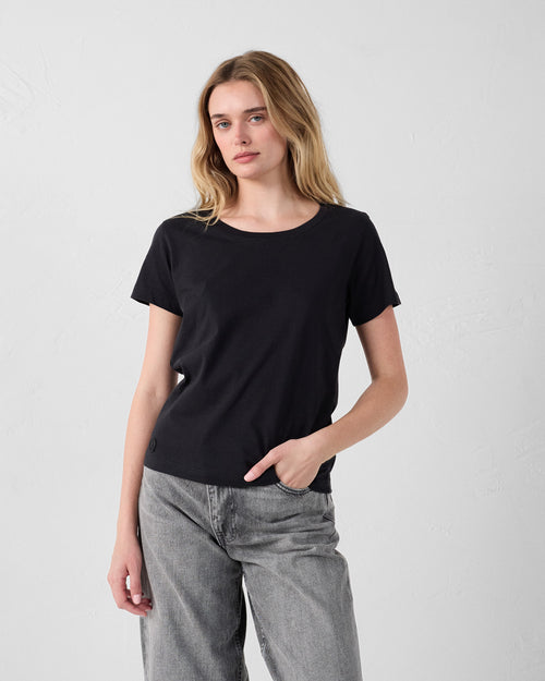 Round-neck Tshirt Black Lucia - JOTT UK - 3