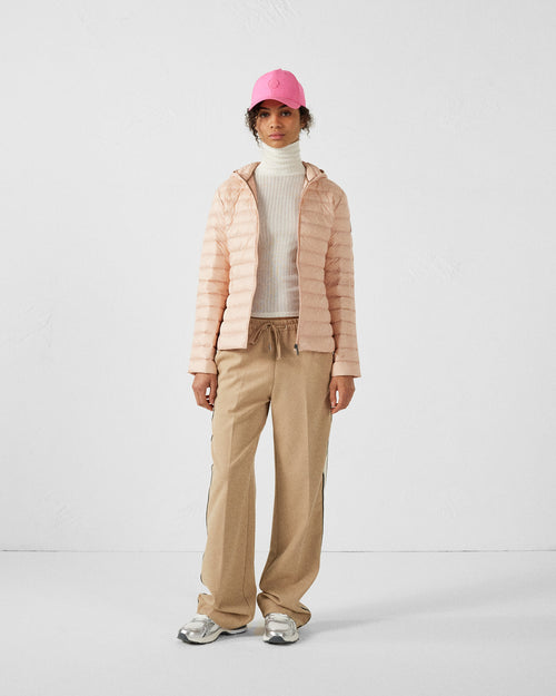 2_CLOE_PF22WDOW01-40U_11.jpg